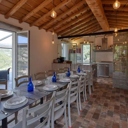 Cozy In With Swimming Pool Holiday home